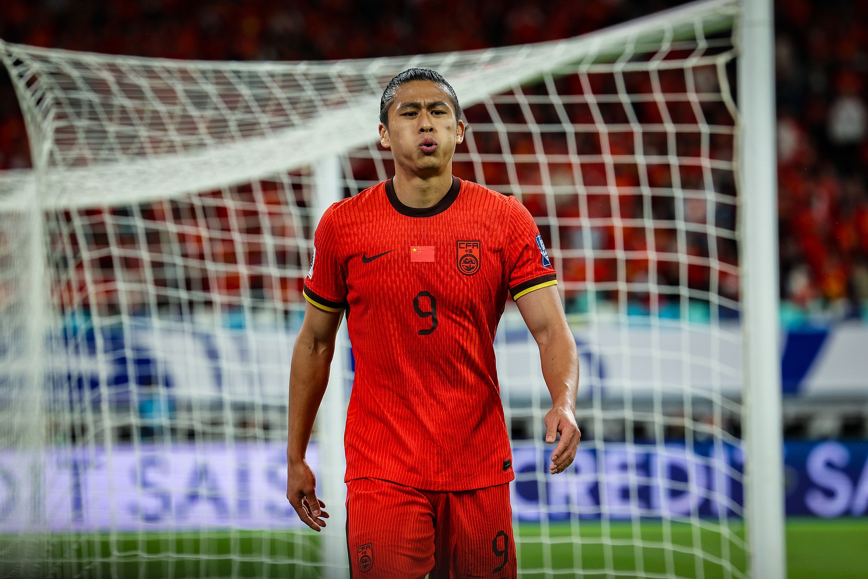 張玉寧：對陣印尼只有勝利一種選擇 要把客場的壓力轉(zhuǎn)換為動力