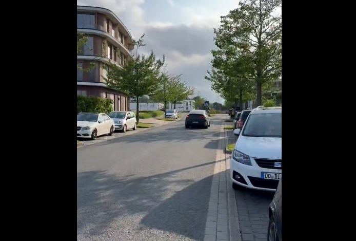 記者：吉滕斯對(duì)轉(zhuǎn)會(huì)告吹感到非常沮喪，他已駕車高速駛離訓(xùn)練場(chǎng)