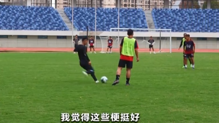 球員來自社會(huì)各界，蘇超淮安隊(duì)被調(diào)侃為“你行你上”隊(duì)
