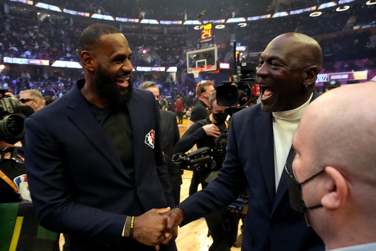 大球談NBA總統(tǒng)山球員：詹姆斯、喬丹、科比、奧尼爾