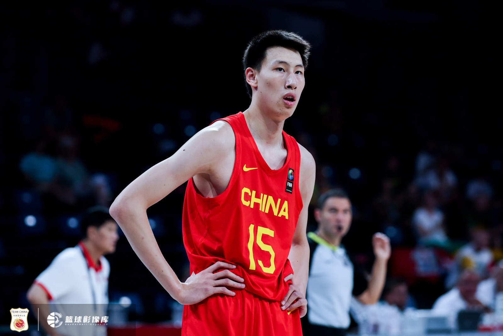 蘇群談中國(guó)U19男籃籃板球之差：身體素質(zhì)的差距 控衛(wèi)個(gè)小用了聯(lián)防