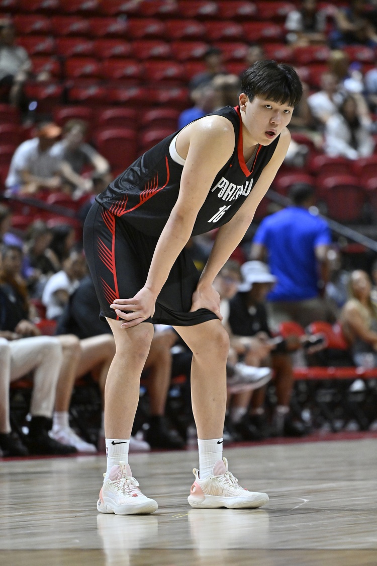 前NBA助教：楊瀚森運(yùn)球流暢&掩護(hù)靈活&擅長(zhǎng)選位 但力量要提升