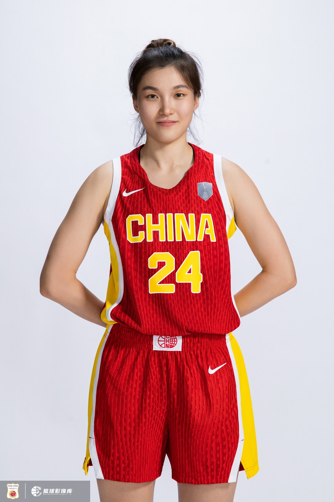 女花榮??翟若云全場(chǎng)三分7中4 射下12分4板3助2斷&正負(fù)值+27