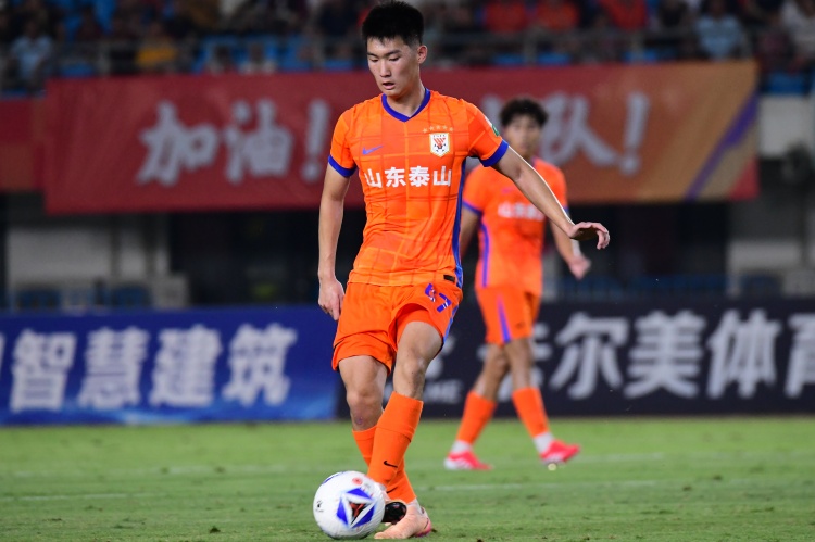 記者：王昊斌、齊千程、劉騏瑋上調(diào)泰山一隊，彭欣力對亞泰有作用