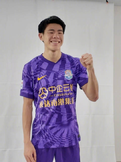 熟悉的戰(zhàn)袍，全新的伙伴！帶著新的印記并肩同行