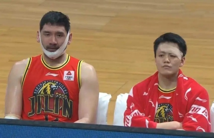 ????這個(gè)CBA世界級名場面的兩位主角 都來過遼寧男籃了