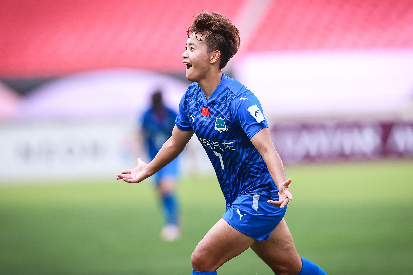 鄂媒：王霜休戰(zhàn)多場后復出，武漢女足重回女超榜首位置
