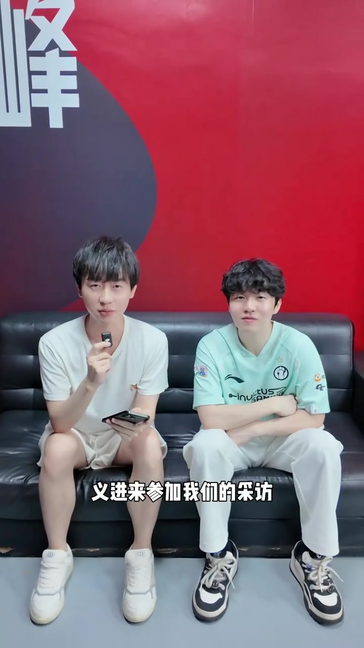 小賈也在！范弗里特曬訓(xùn)練視頻：突破中的急停跳投和三分