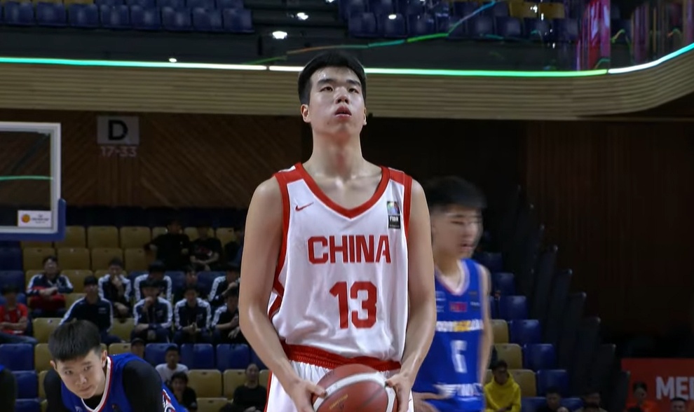 獨(dú)木難支！張懿趙杰35分鐘11中5拿到全隊(duì)最高13分外加5板2斷
