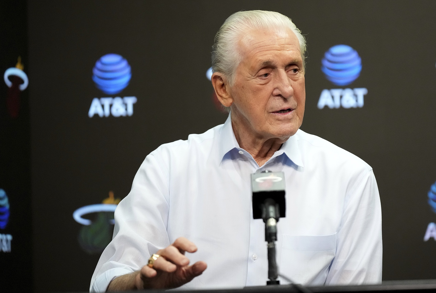 維金斯去湖人？NBA高管：萊利會幫詹姆斯？他還在生氣呢