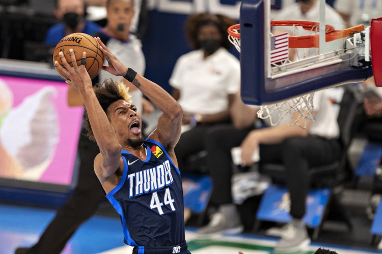 NBA生涯場均2分1.1板！Scotto：灰熊與小查理-布朗達(dá)成了簽約協(xié)議